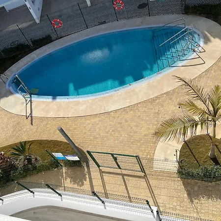 House Close To With Shared Pool Дом отдыха Фуэнхирола